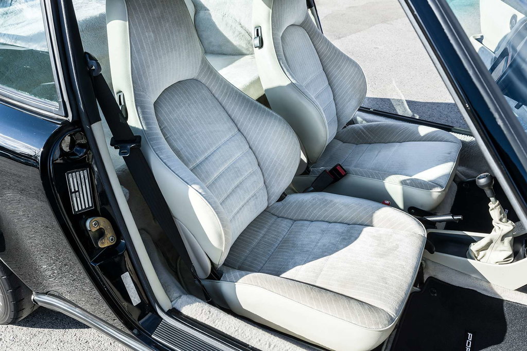 Porsche 911 Carrera 3.2 Clubsport (US)