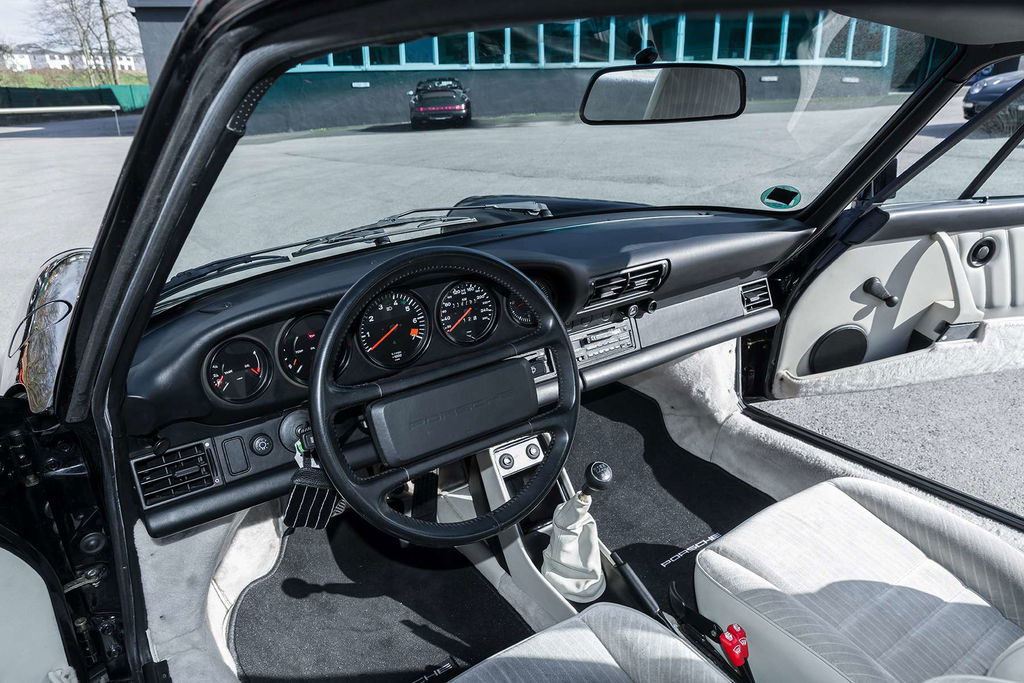 Porsche 911 Carrera 3.2 Clubsport (US)