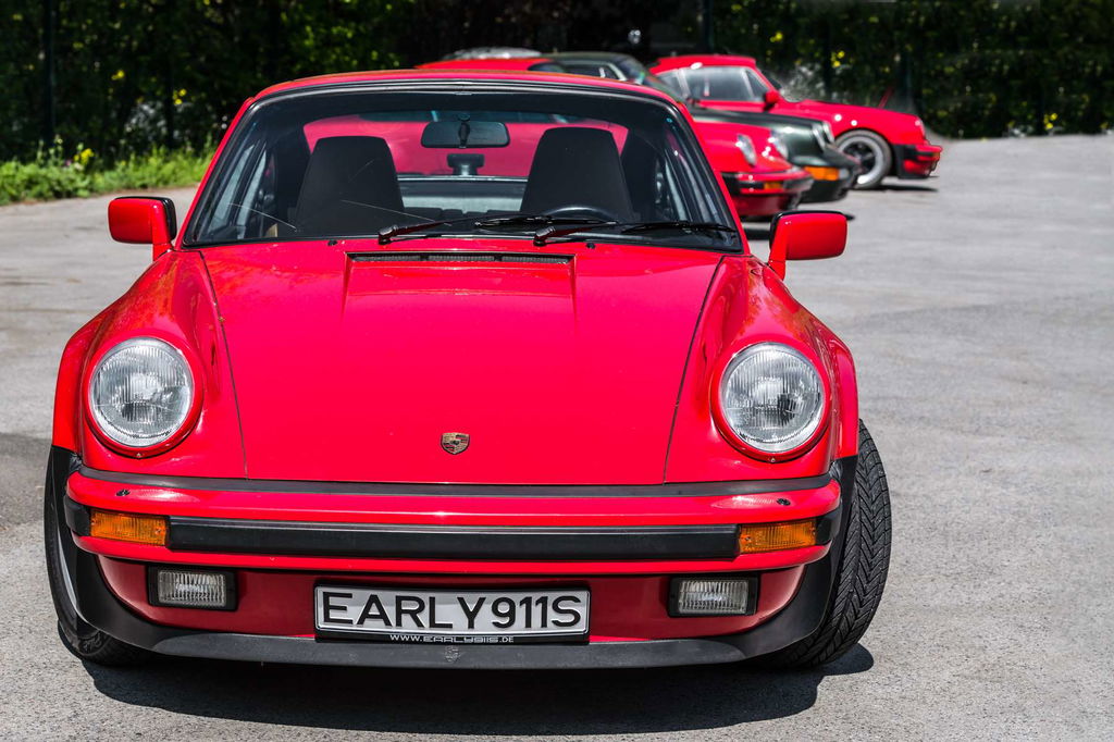 Porsche 911 Turbo 3.3 (US)