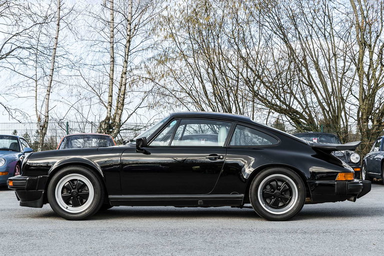 Porsche 911 Carrera 3.2 Clubsport (US)