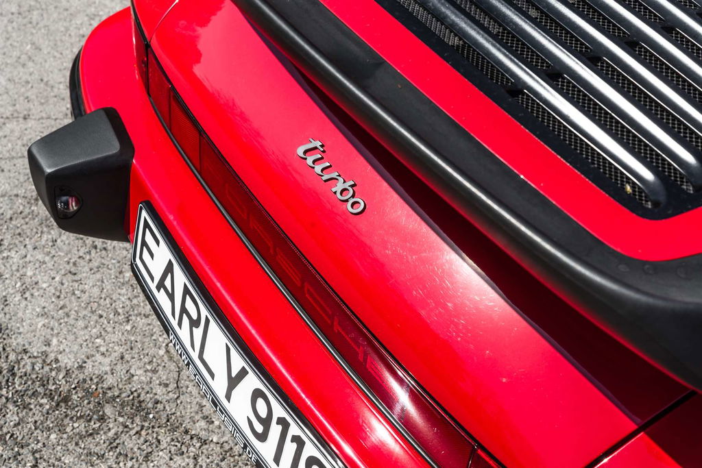 Porsche 911 Turbo 3.3 (US)