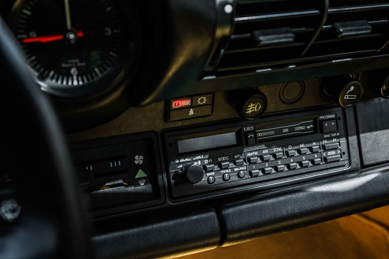 Porsche 911 Turbo 3.3 (US)