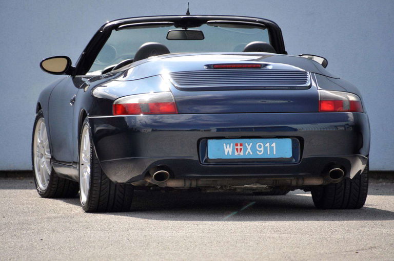 Porsche 996 Carrera 4