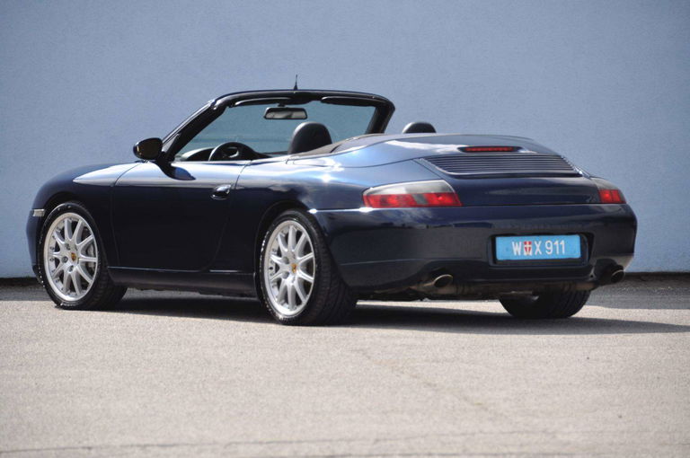 Porsche 996 Carrera 4