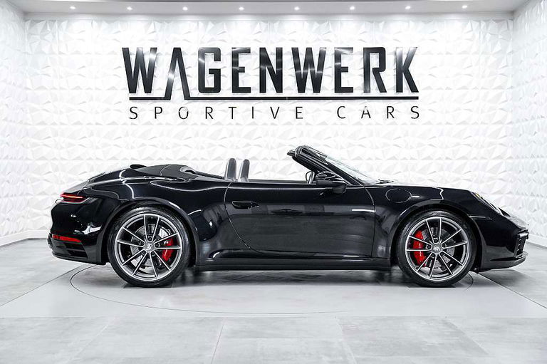 Porsche 992 Carrera 4S