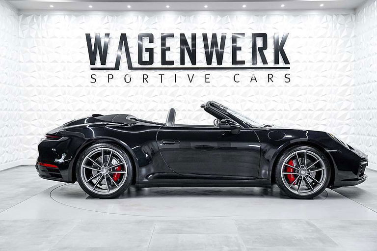 Porsche 992 Carrera 4S