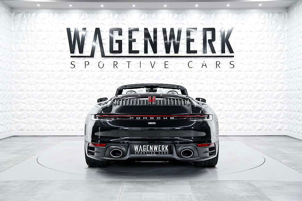 Porsche 992 Carrera 4S