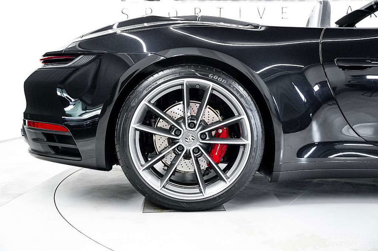 Porsche 992 Carrera 4S