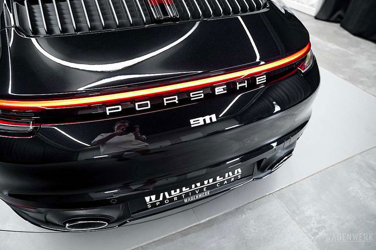 Porsche 992 Carrera 4S