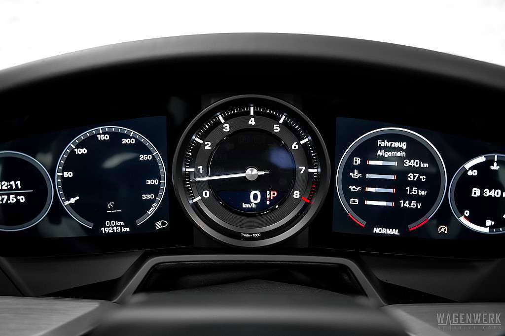 Porsche 992 Carrera 4S