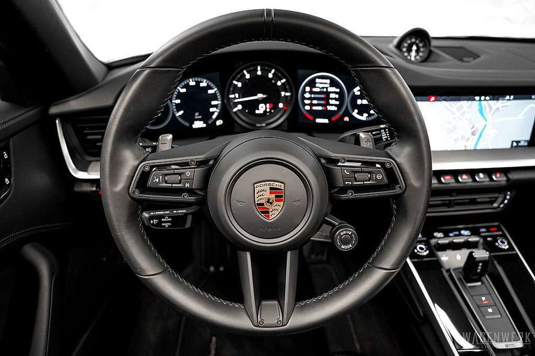 Porsche 992 Carrera 4S