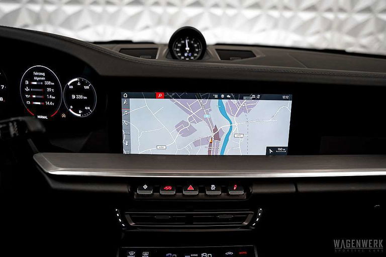 Porsche 992 Carrera 4S