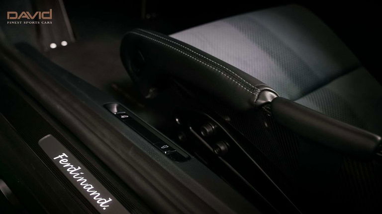 Porsche 718 Cayman GT4 RS