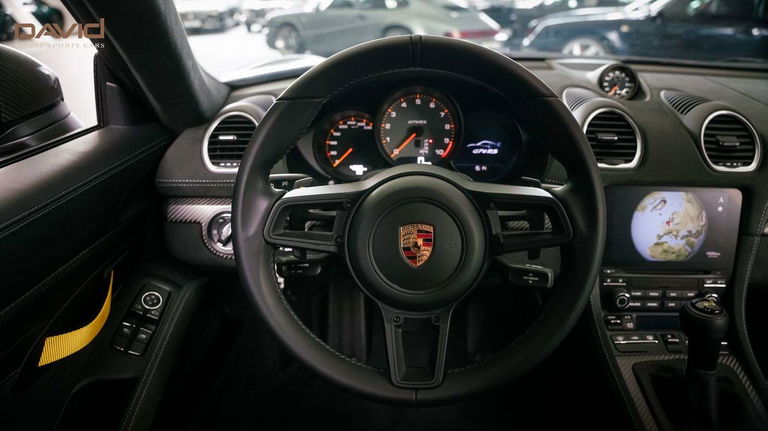 Porsche 718 Cayman GT4 RS