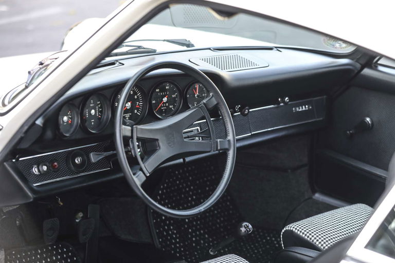 Porsche 911 S (F-Modell)