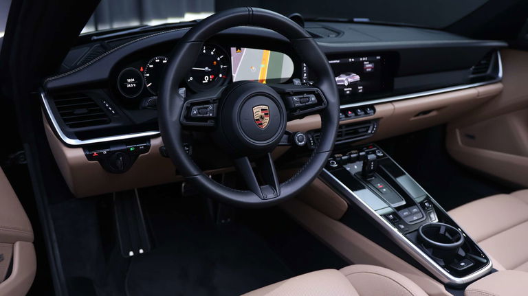 Porsche 992 Carrera 4S