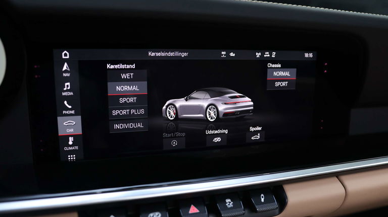 Porsche 992 Carrera 4S