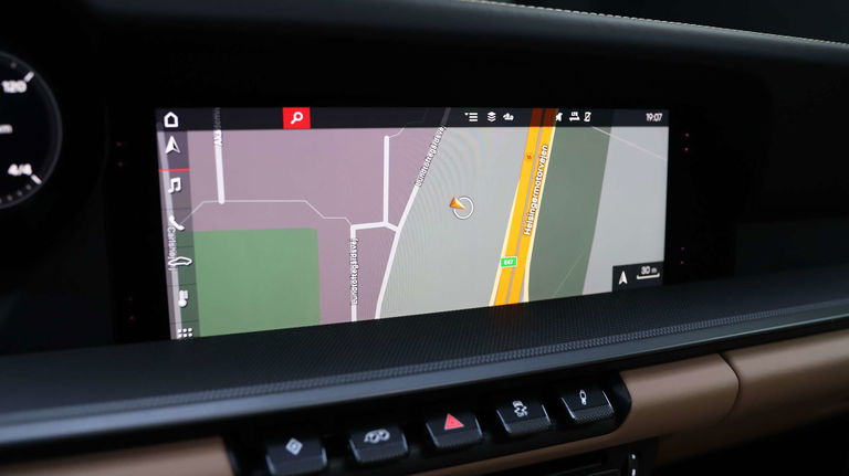 Porsche 992 Carrera 4S