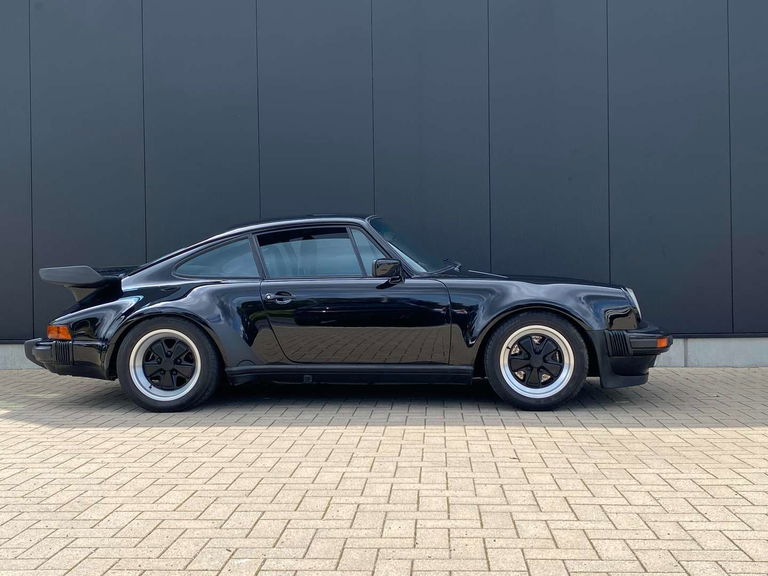 Porsche 911 Turbo 3.3 