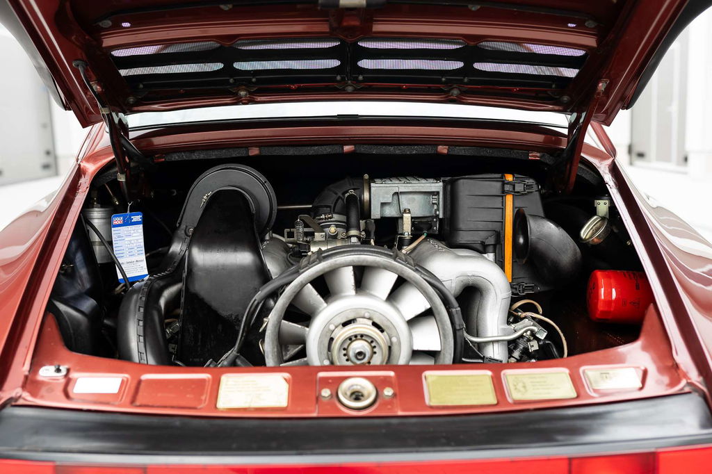 Porsche 911 Carrera 3.2