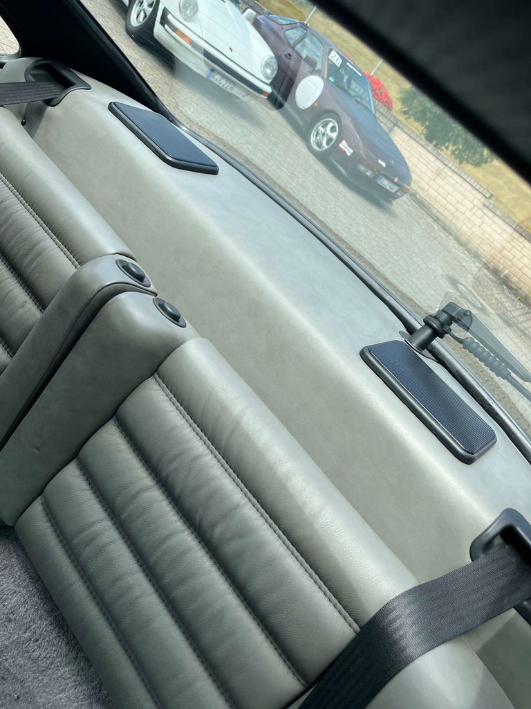 Porsche 964 Carrera 4