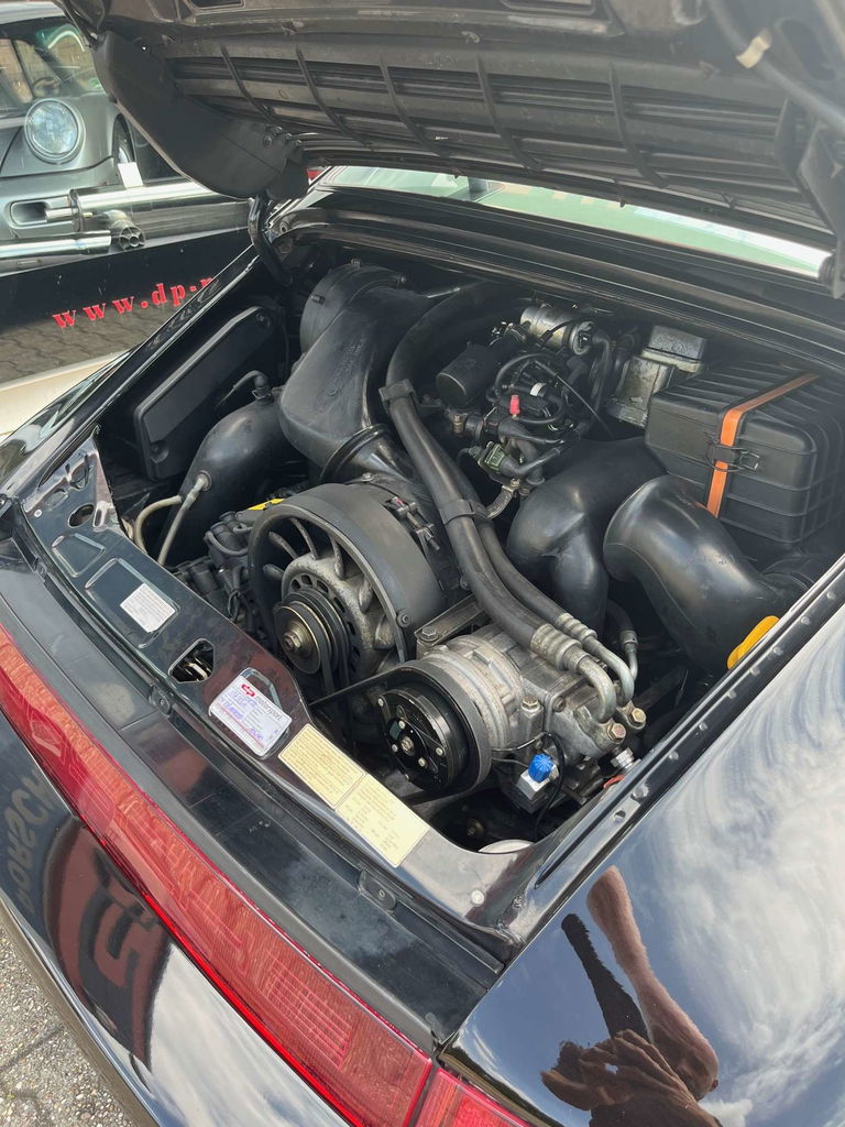Porsche 964 Carrera 4