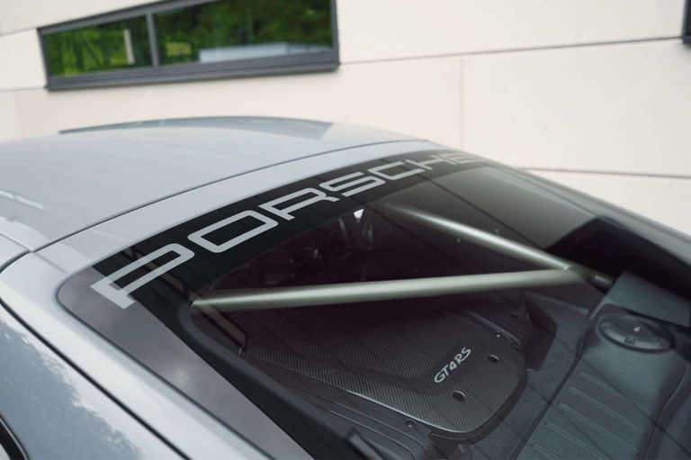 Porsche 718 Cayman GT4 RS