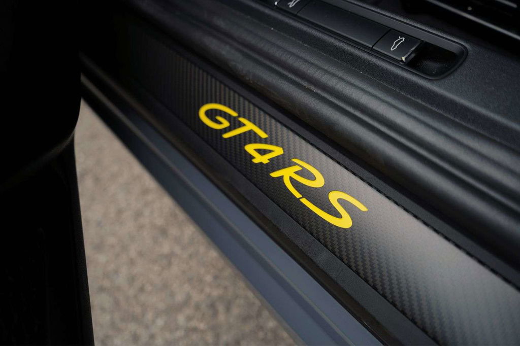 Porsche 718 Cayman GT4 RS