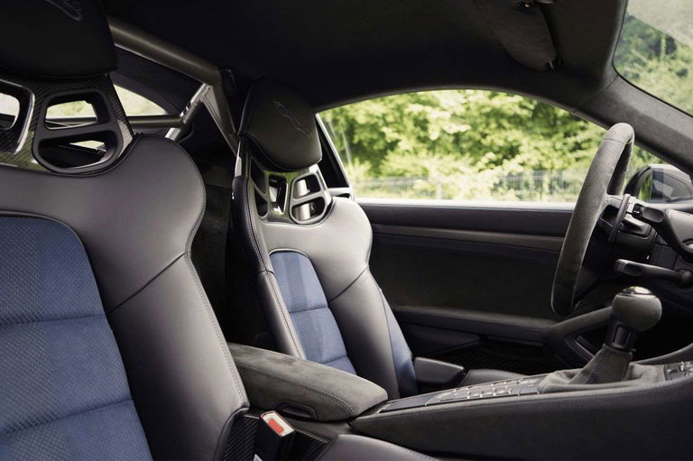 Porsche 718 Cayman GT4 RS