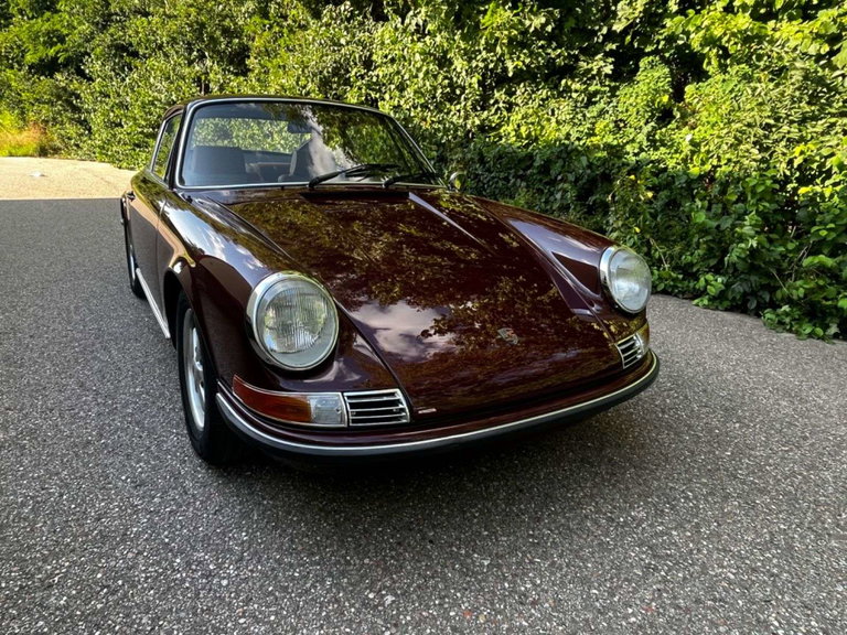 Porsche 911 T