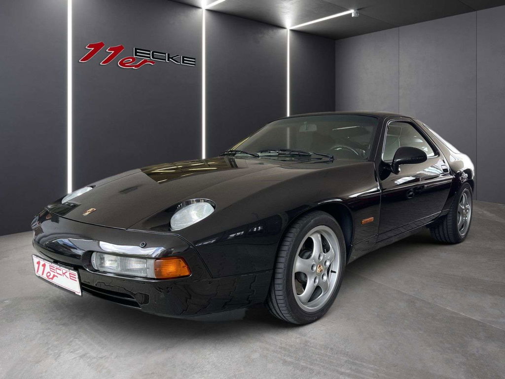 Porsche 928 GTS