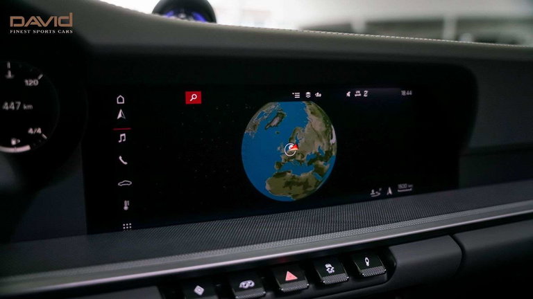 Porsche 992 Carrera 4S