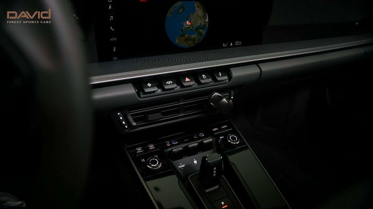 Porsche 992 Carrera 4S