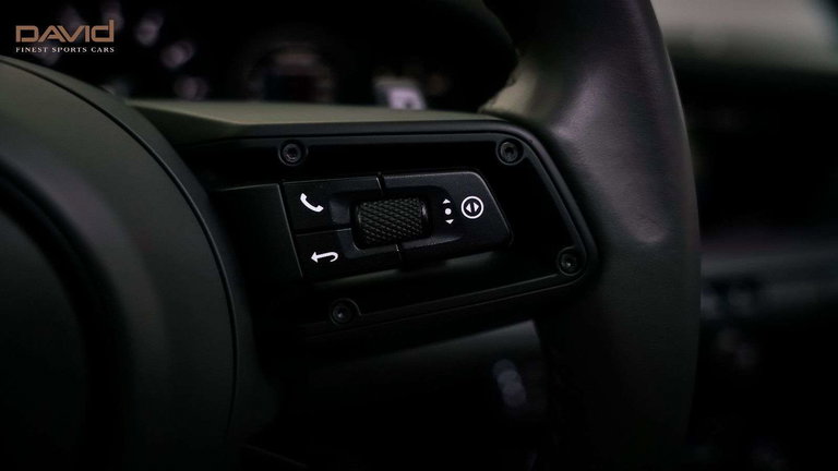 Porsche 992 Carrera 4S