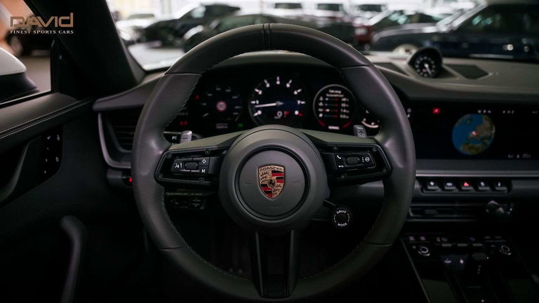 Porsche 992 Carrera 4S