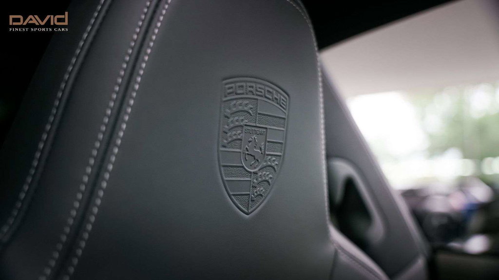 Porsche 992 Carrera 4S