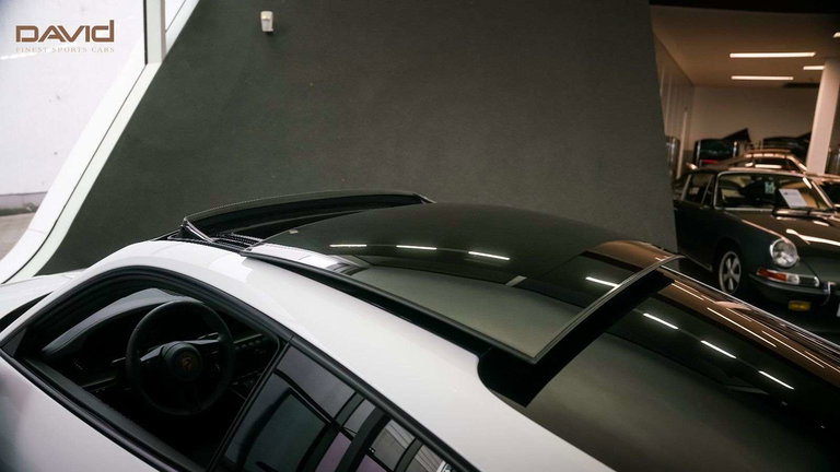 Porsche 992 Carrera 4S