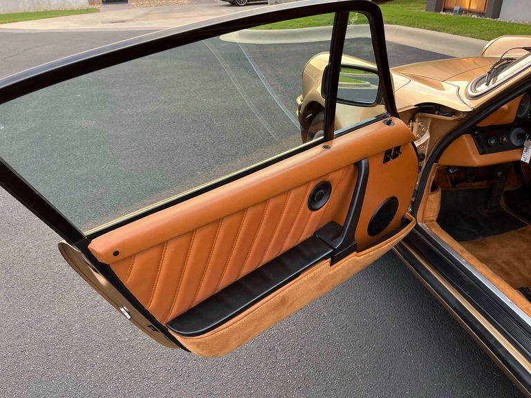 Porsche 911 Turbo 3.3 (US)