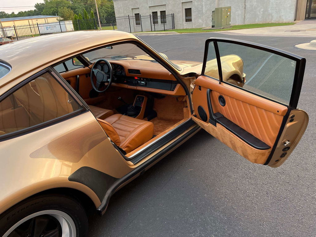 Porsche 911 Turbo 3.3 (US)