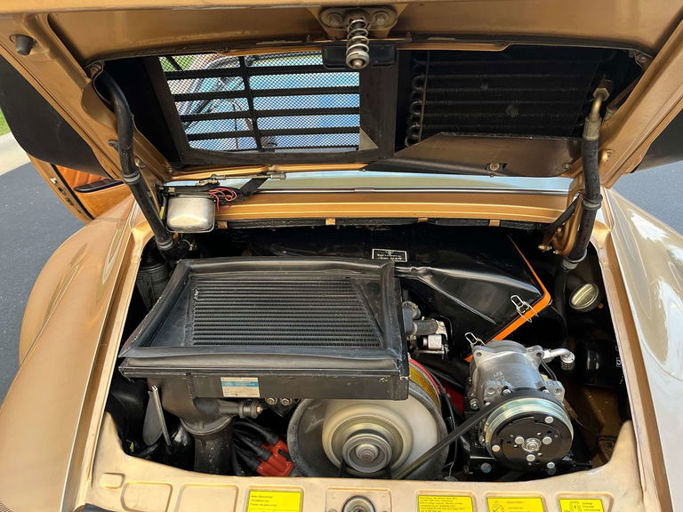 Porsche 911 Turbo 3.3 (US)