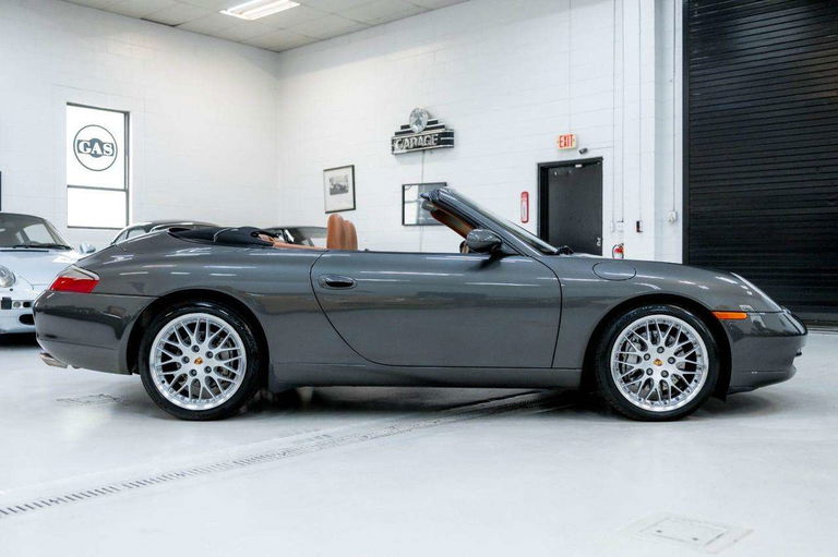 Porsche 996 Carrera 4