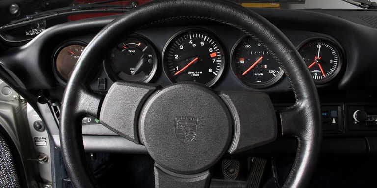 Porsche 911 „25 Jahre Jubiläumsmodell“