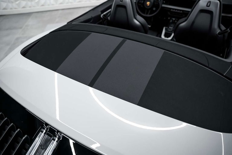 Porsche 992 Carrera 4 GTS