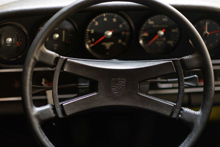 Porsche 911 S (F-Modell)