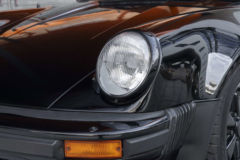 Porsche 911 Turbo 3.3