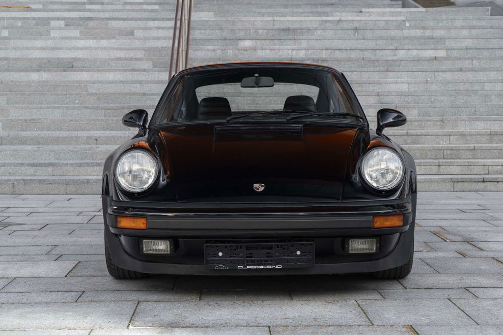 Porsche 911 Turbo 3.3