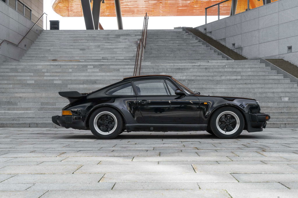Porsche 911 Turbo 3.3