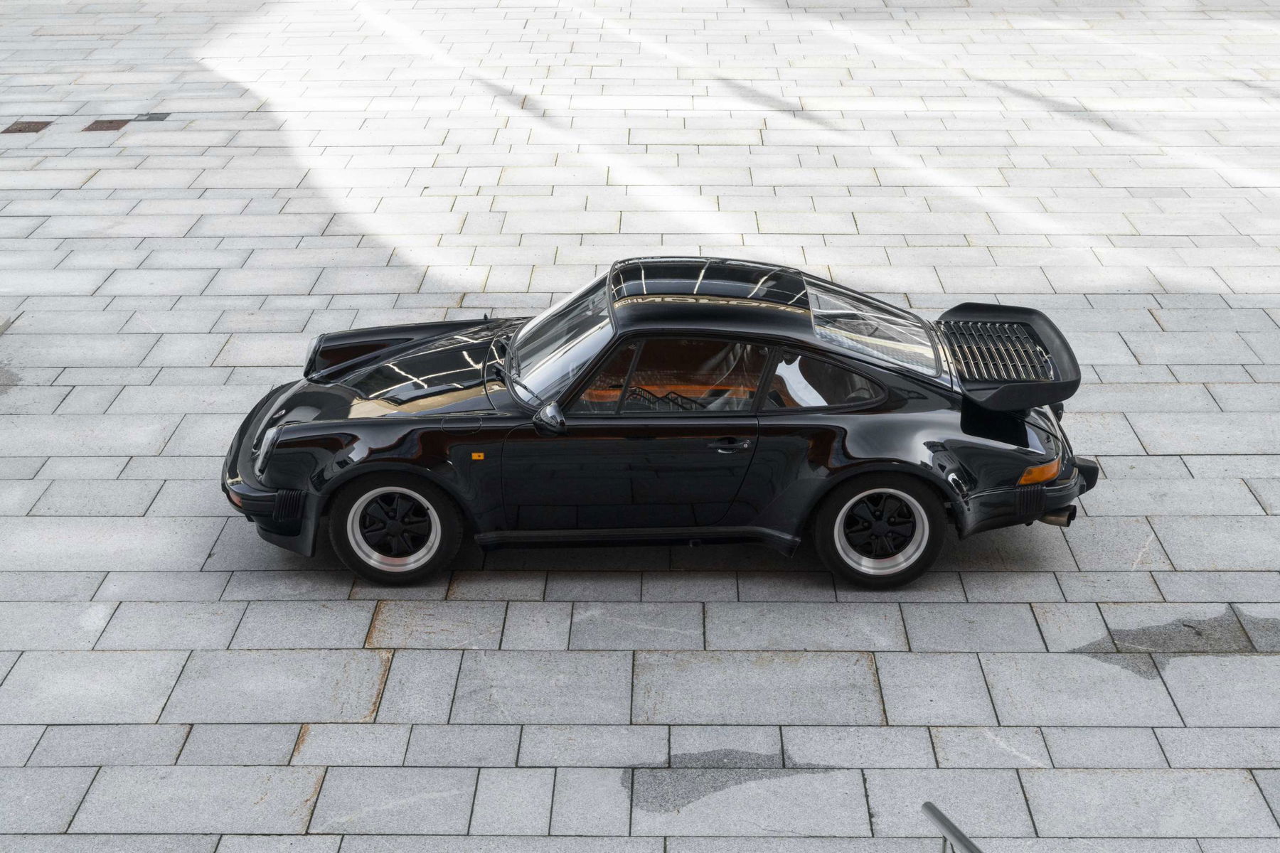Porsche 911 Turbo 3.3 1984 - elferspot.com - Marketplace for