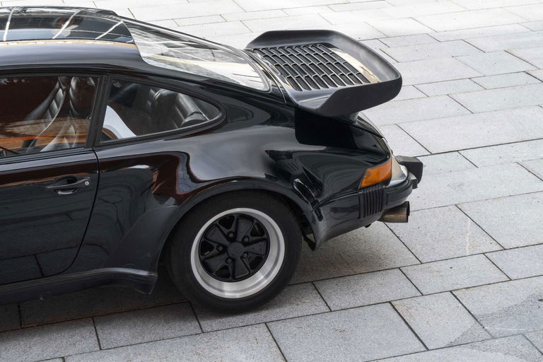 Porsche 911 Turbo 3.3