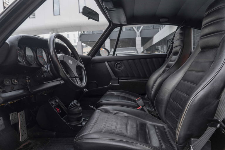 Porsche 911 Turbo 3.3